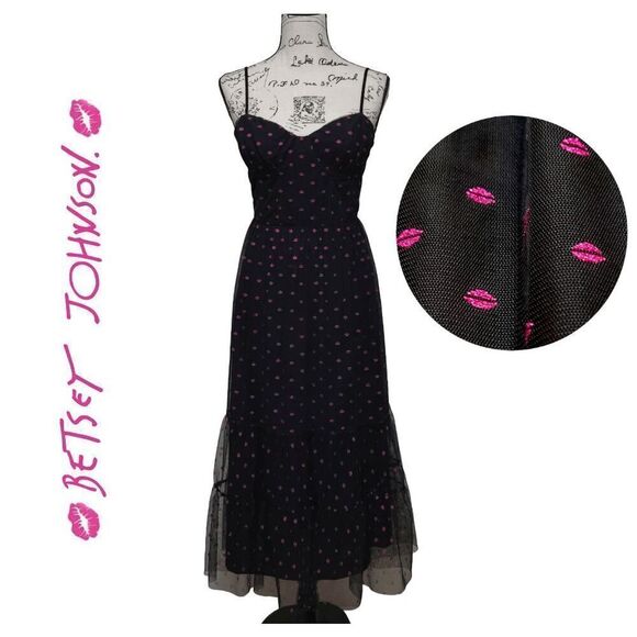 💋 BETSEY JOHNSON Lip Print Tiered Sweetheart Black Dress SIZE 12 NWT - Picture 1 of 13